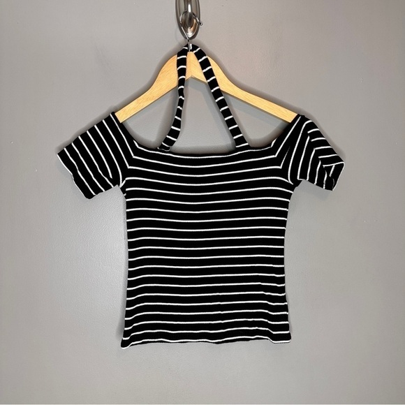 American Eagle Striped ribbed cropped tshirt - Picture 1 of 5